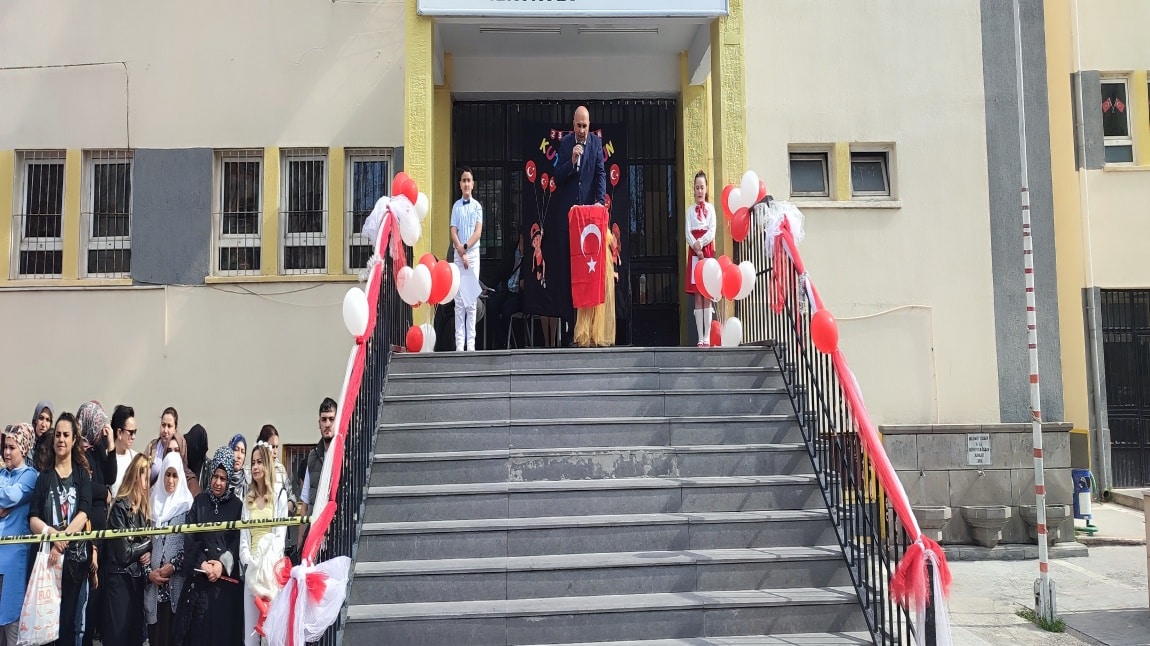 23 Nisan Ulusal Egemenlik Ve Çocuk Bayramı Kutlu Olsun 23 Nisan Ulusal Egemenlik Ve Çocuk Bayramı Kutlu Olsun